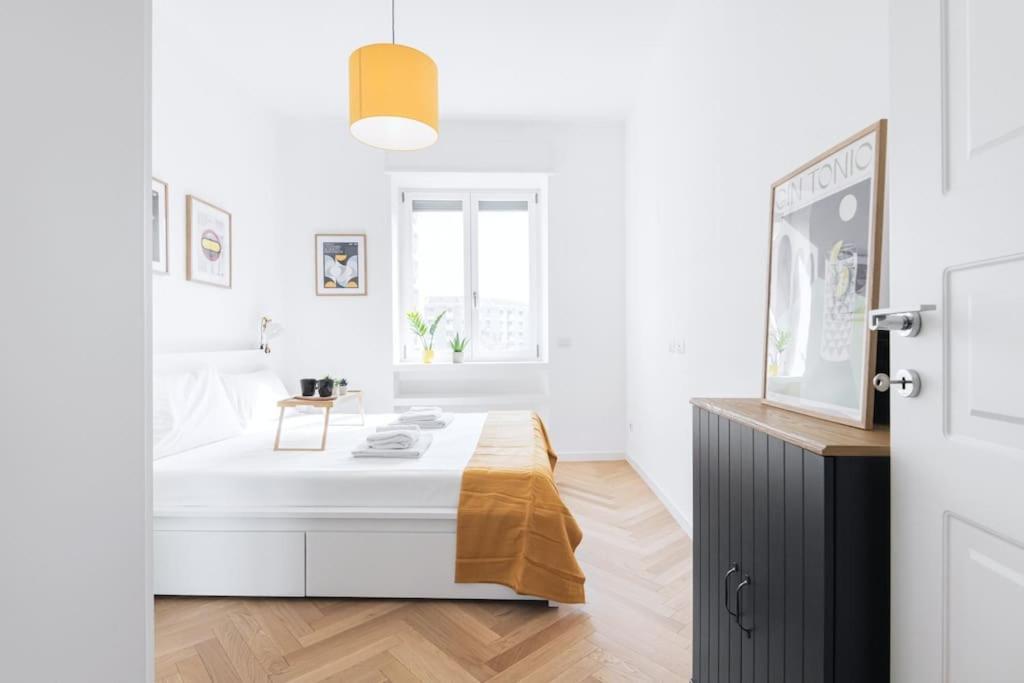 Easylife - Apartment With Balcony Near Navigli Milan Exterior photo