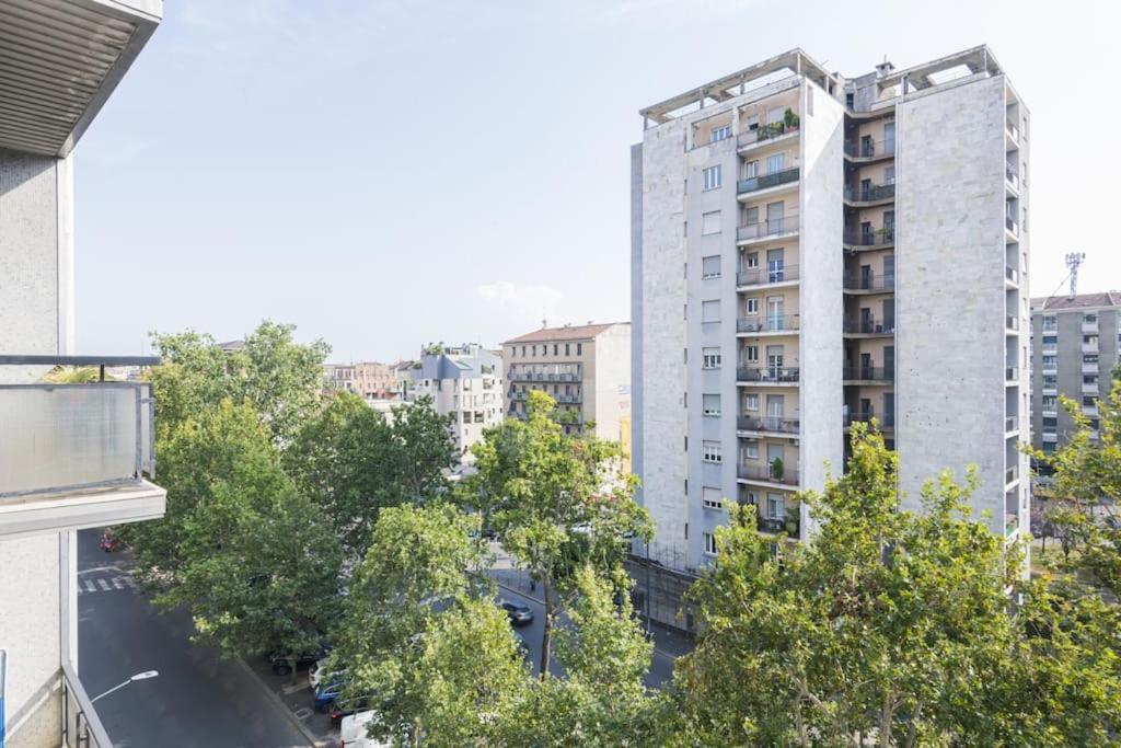 Easylife - Apartment With Balcony Near Navigli Milan Exterior photo